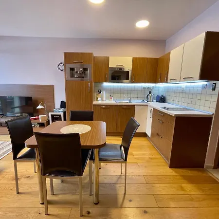 Mezonet Plesnivec Dóval